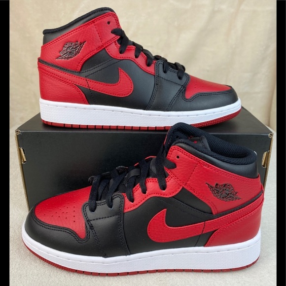 Nike Air Jordan 1 Mid “Banned” Black Gym Red White - Picture 1 of 6